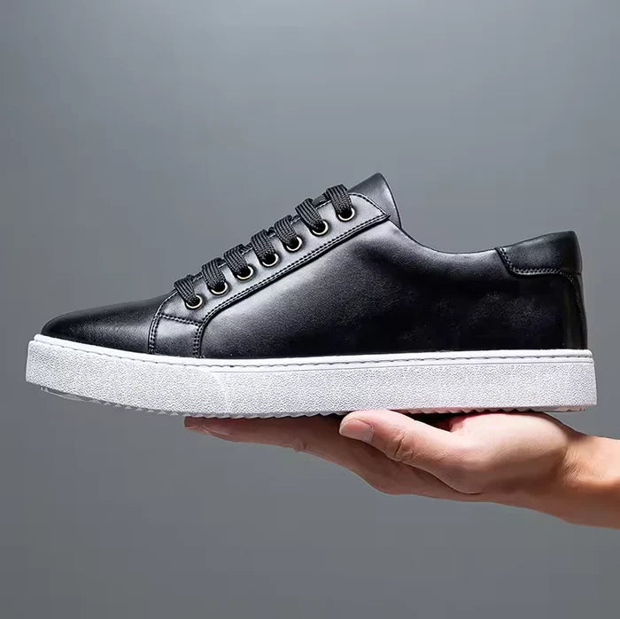 Black / US 16