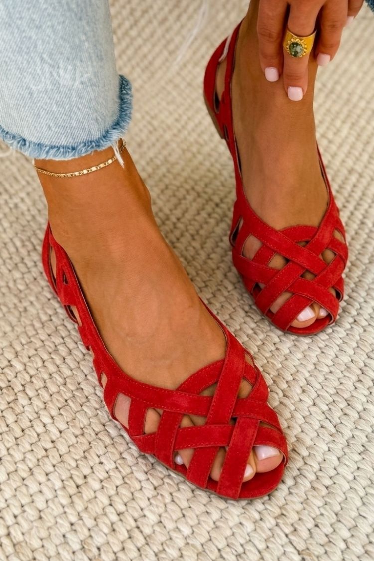 Red / US 13
