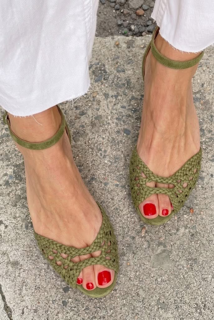 Olive Green / US 13