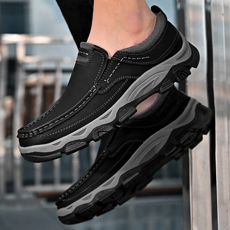 Black / US 17