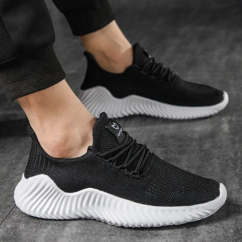 Black / US 16