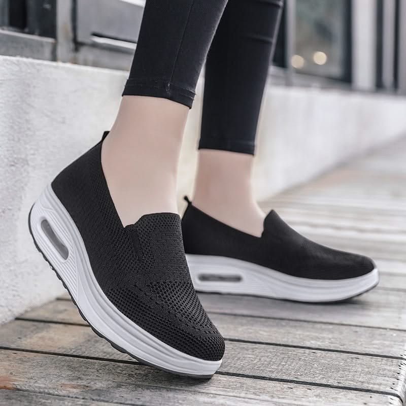 Black / US 8.5