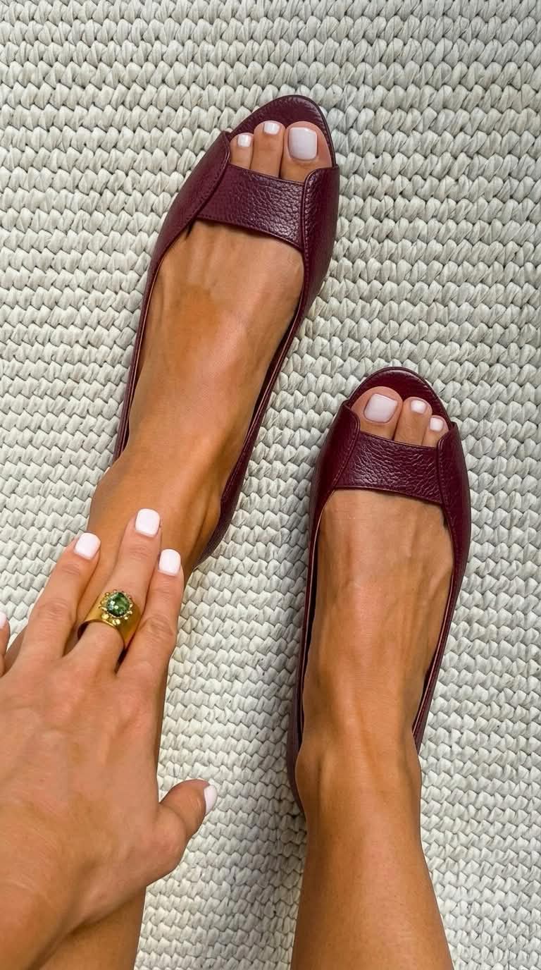 Burgundy / US 13