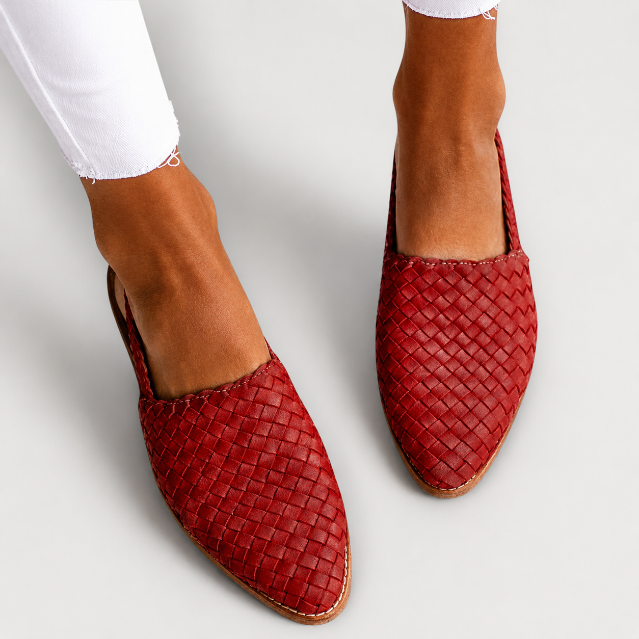 Red / US 11