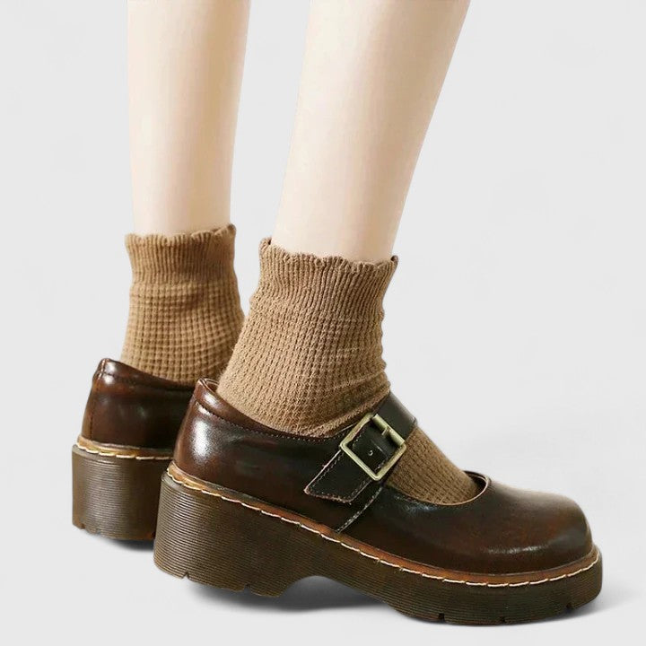 Brown / US 9