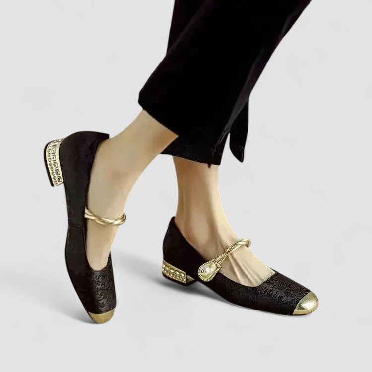 Black / US 9