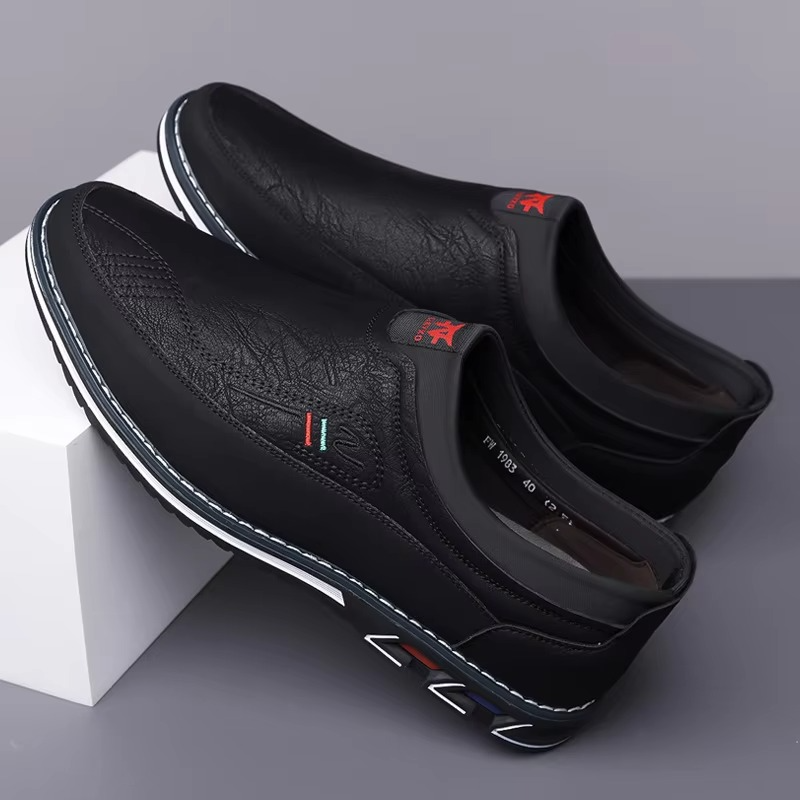 Black / US 17