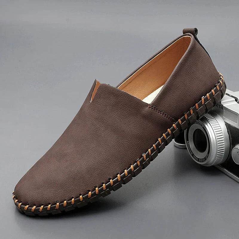 Dark Brown / US 15