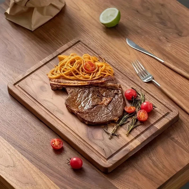 Bosco wooden board with a steak