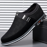 Black / US 15