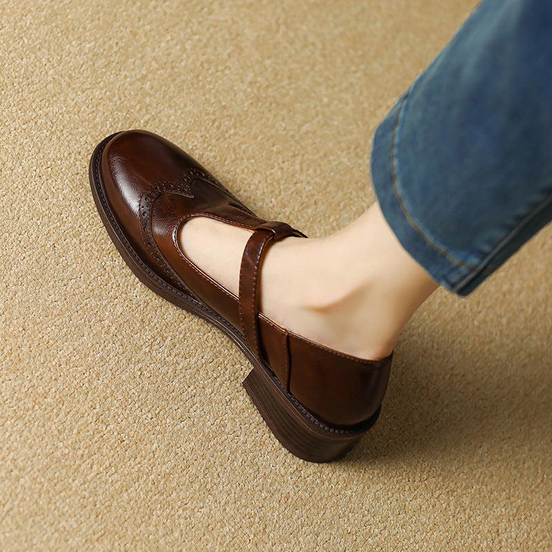 Real women's vintage leather flats, alternate view