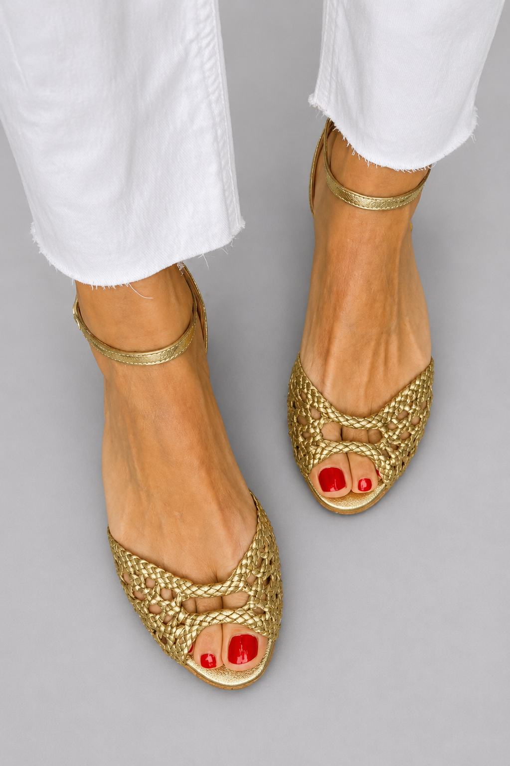Isadora Handcrafted Gold Woven Sandals