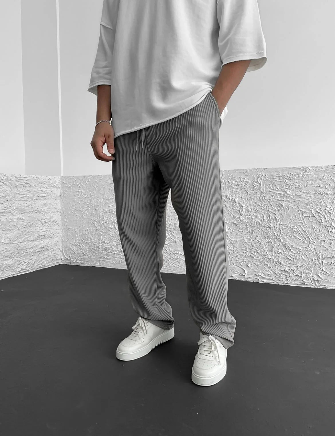 Men's pants, view 4