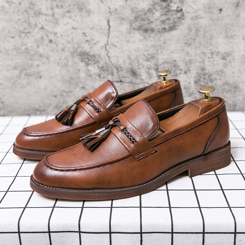 Tassel men's leather loafers, alternate view