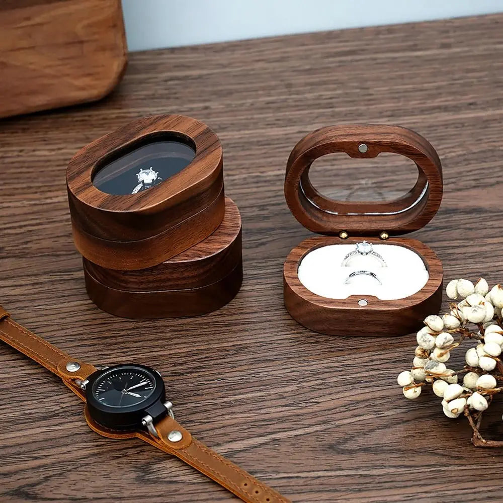 Promessa ring box with a watch