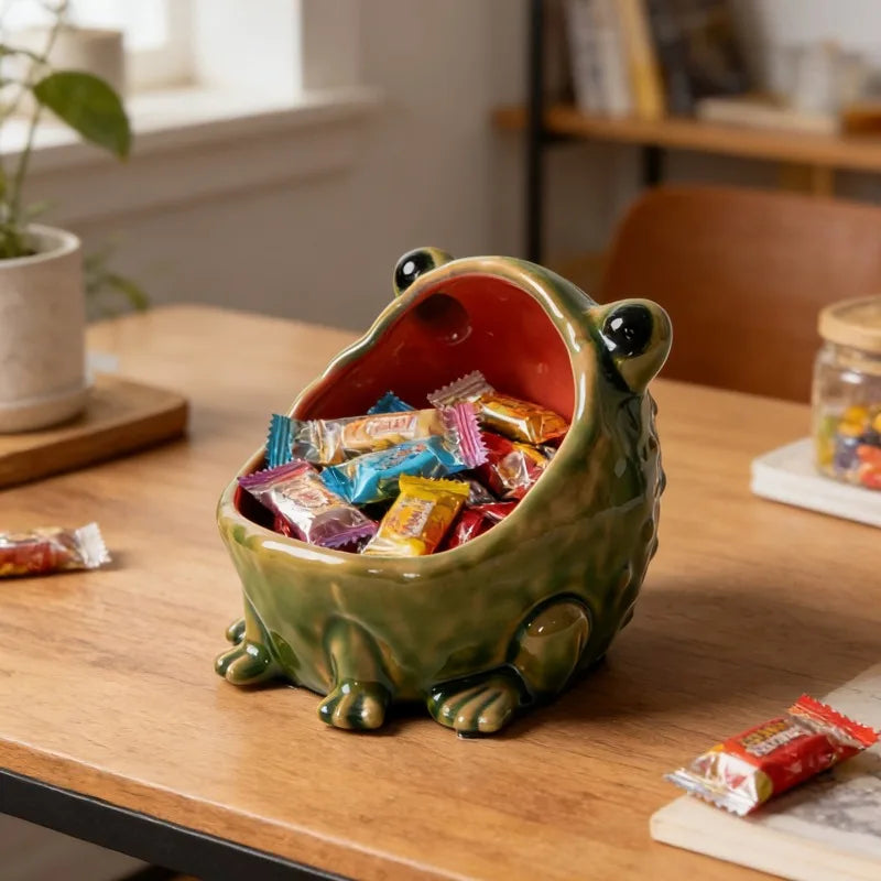 Rana frog bowl with candy