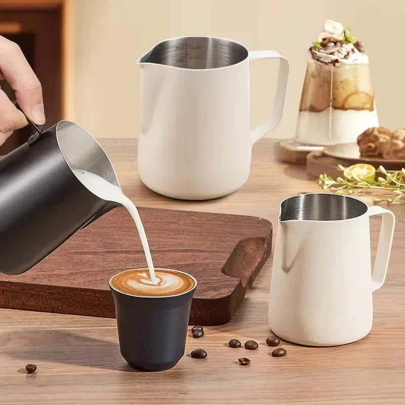Pouring latte art with the Schiuma pitcher