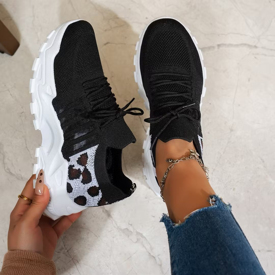 Black/White / US 11